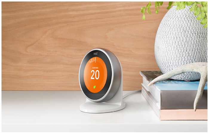 INTELLIGENT THERMOSTAT NEST